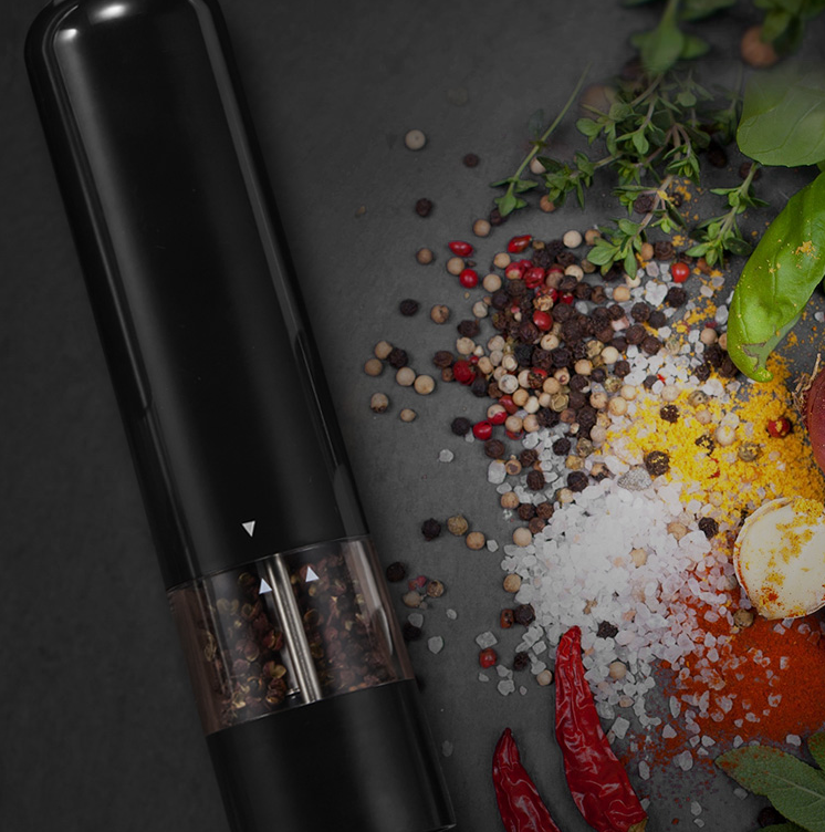 Electric Salt & Pepper Grinder – Adjustable Coarseness Automatic Spice Mill